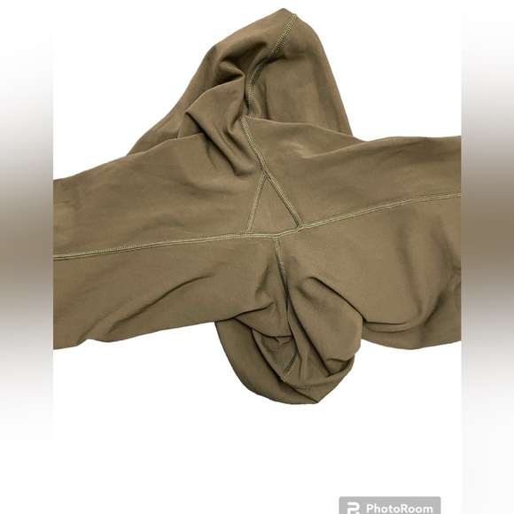 Lululemon crop leggings olive green size 10 - Picture 3 of 5